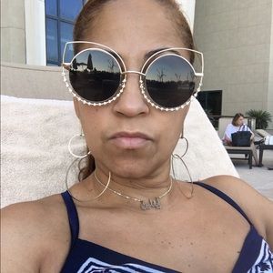 Meet your Posher, Evelyn